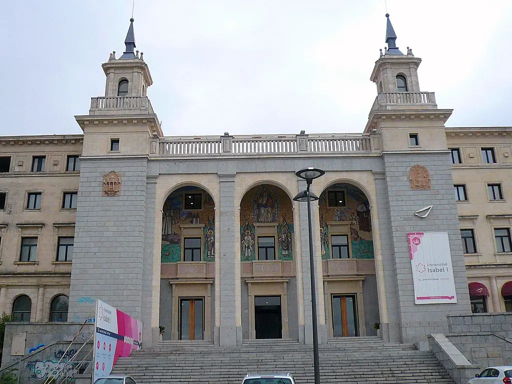 Facultades de la Universidad Isabel I